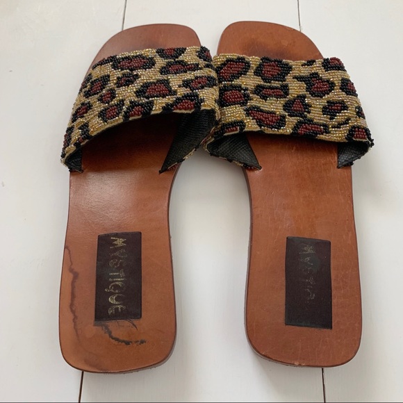 Wooden cheetah slides - Picture 7 of 7